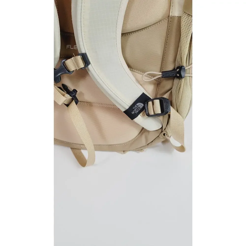 THE NORTH FACE Borealis Backpack in GRAVEL/KHAKI - Picture 6 of 14
